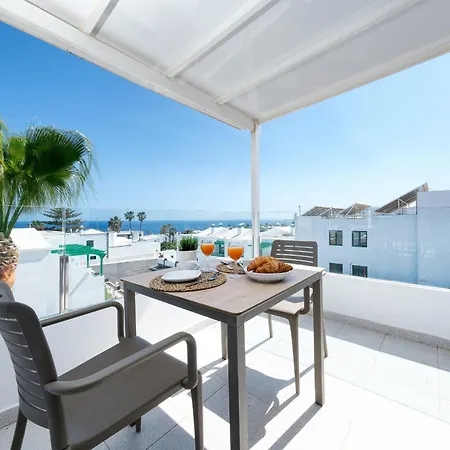 Ocean Front Oasis Apartmán